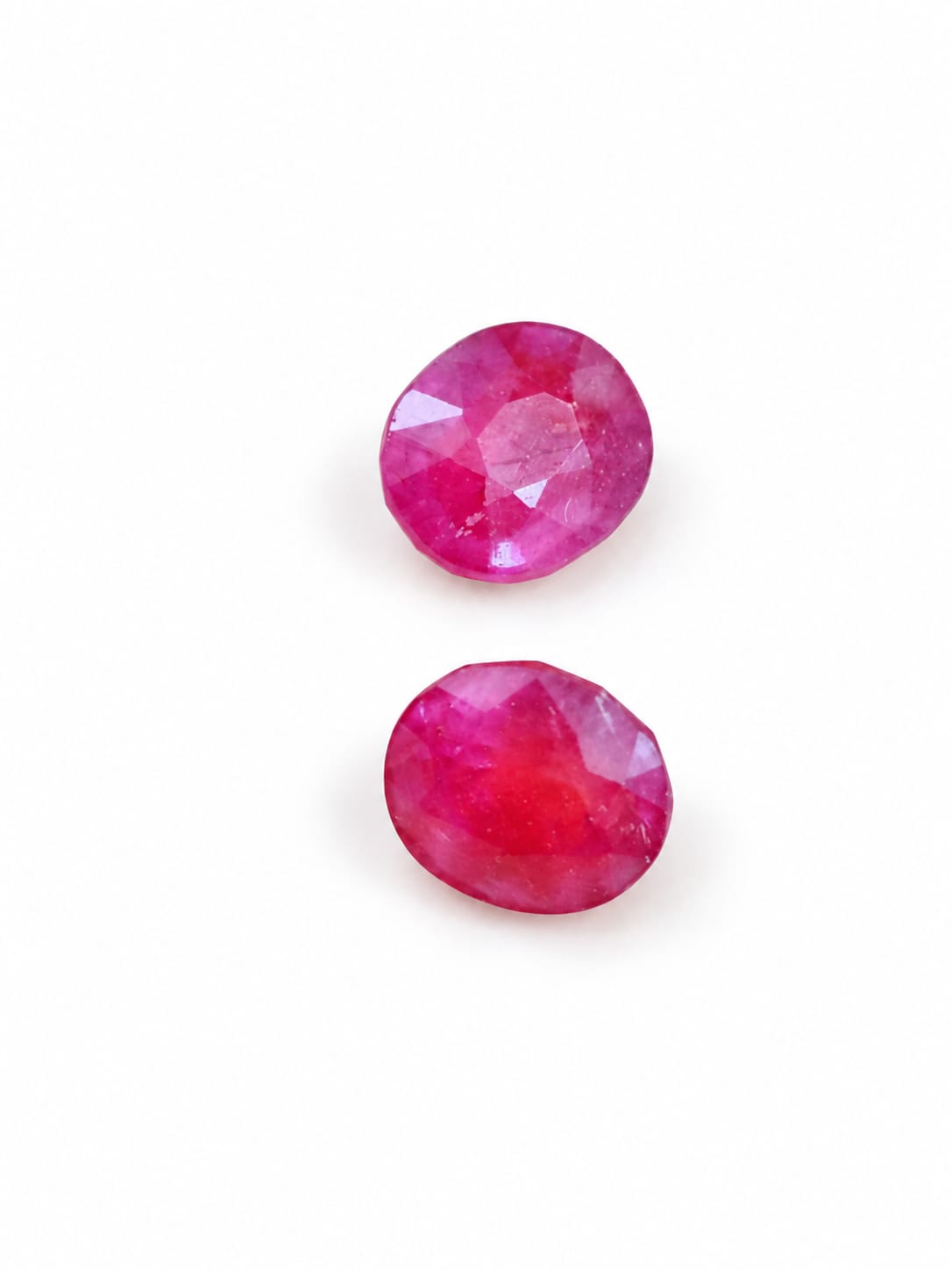 Rubi Gemstone  4.2 CT (4.62 Ratti)